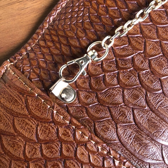 Urban Expressions Brown Vegan Leather Clutch 👜 - Picture 5 of 8